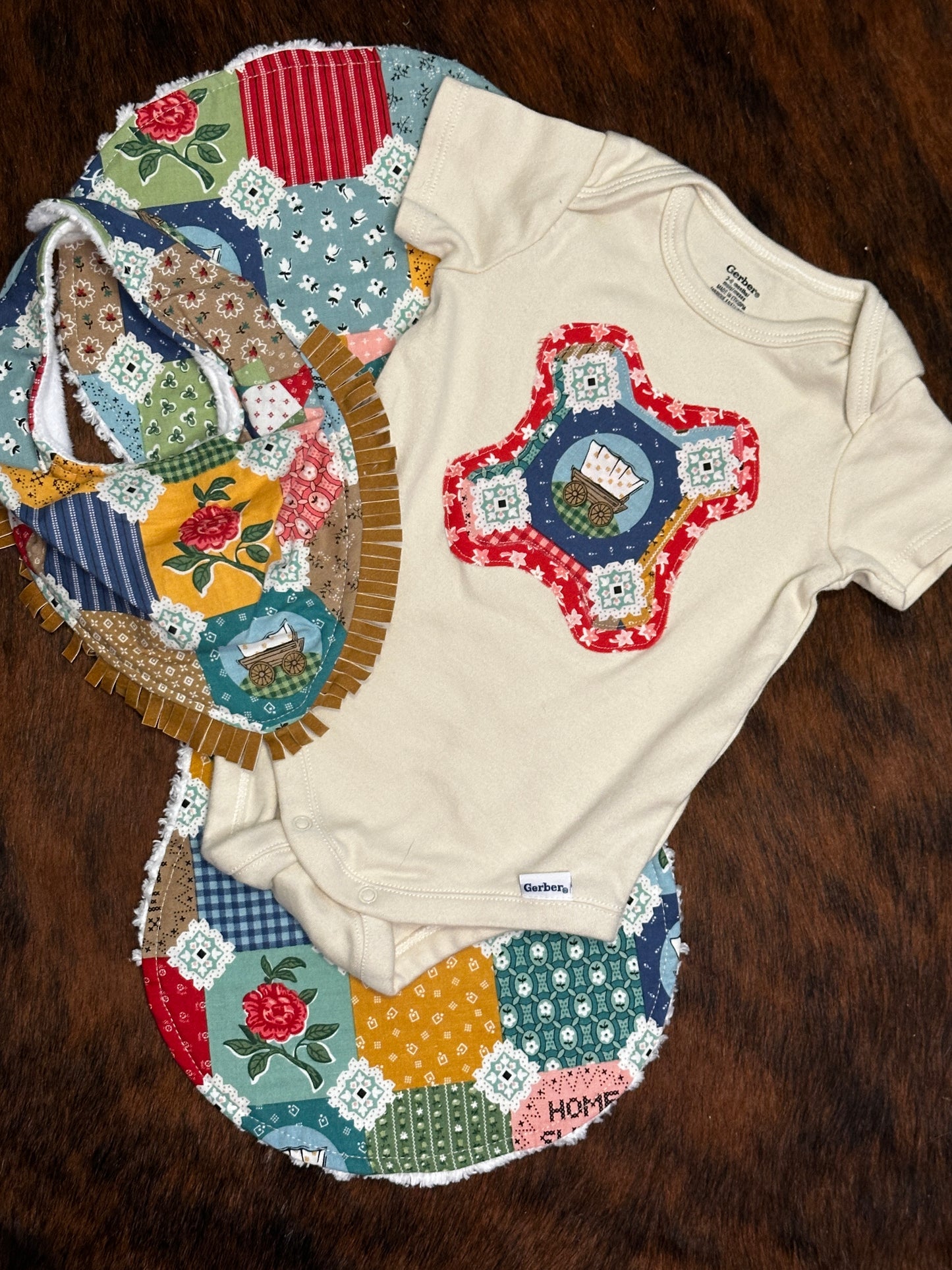 Frontier Bib, Burp Cloth & Onesie Set, Size 3-6 mons.