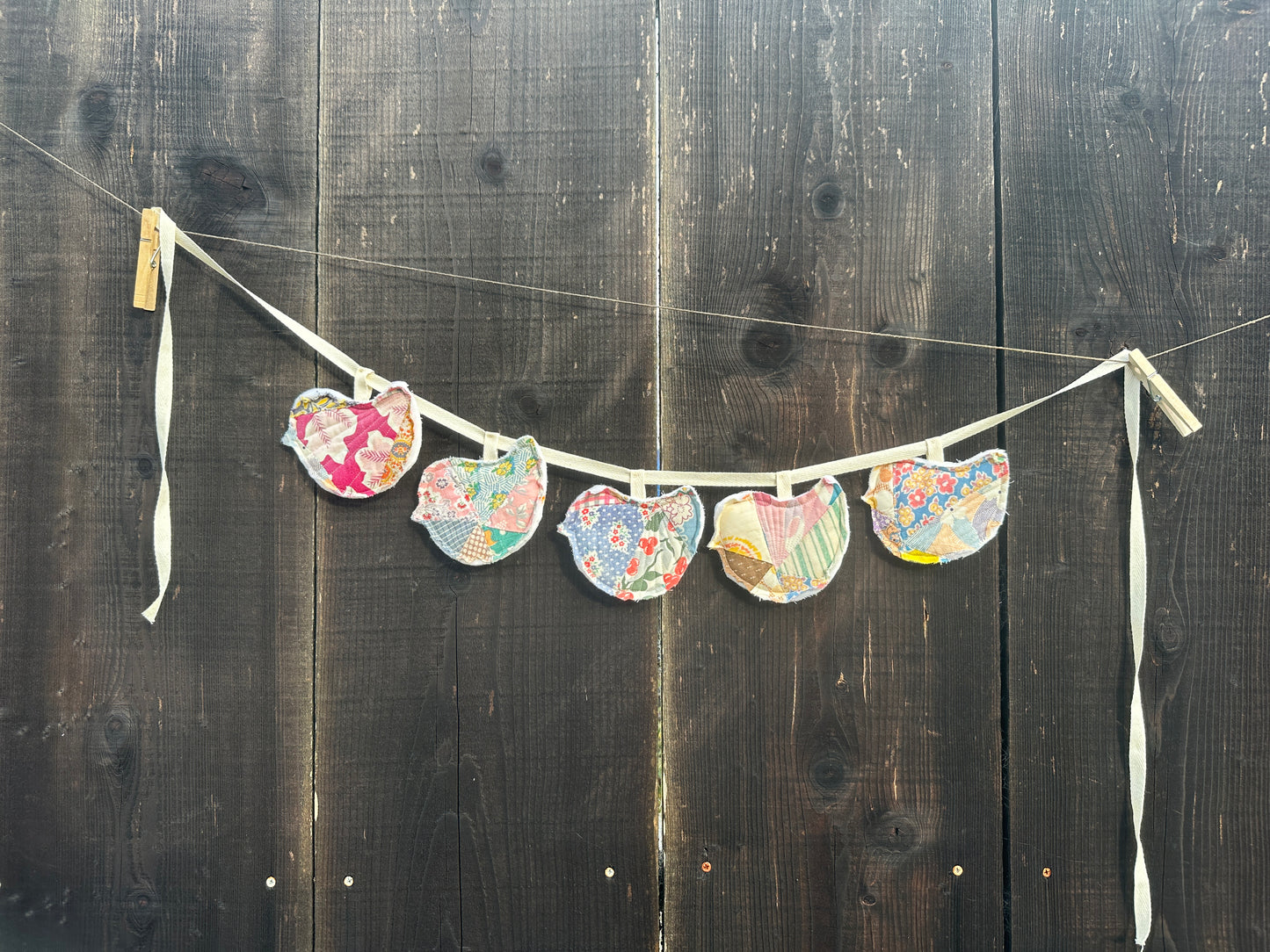 Spring Birds Reversible Quilted Garland