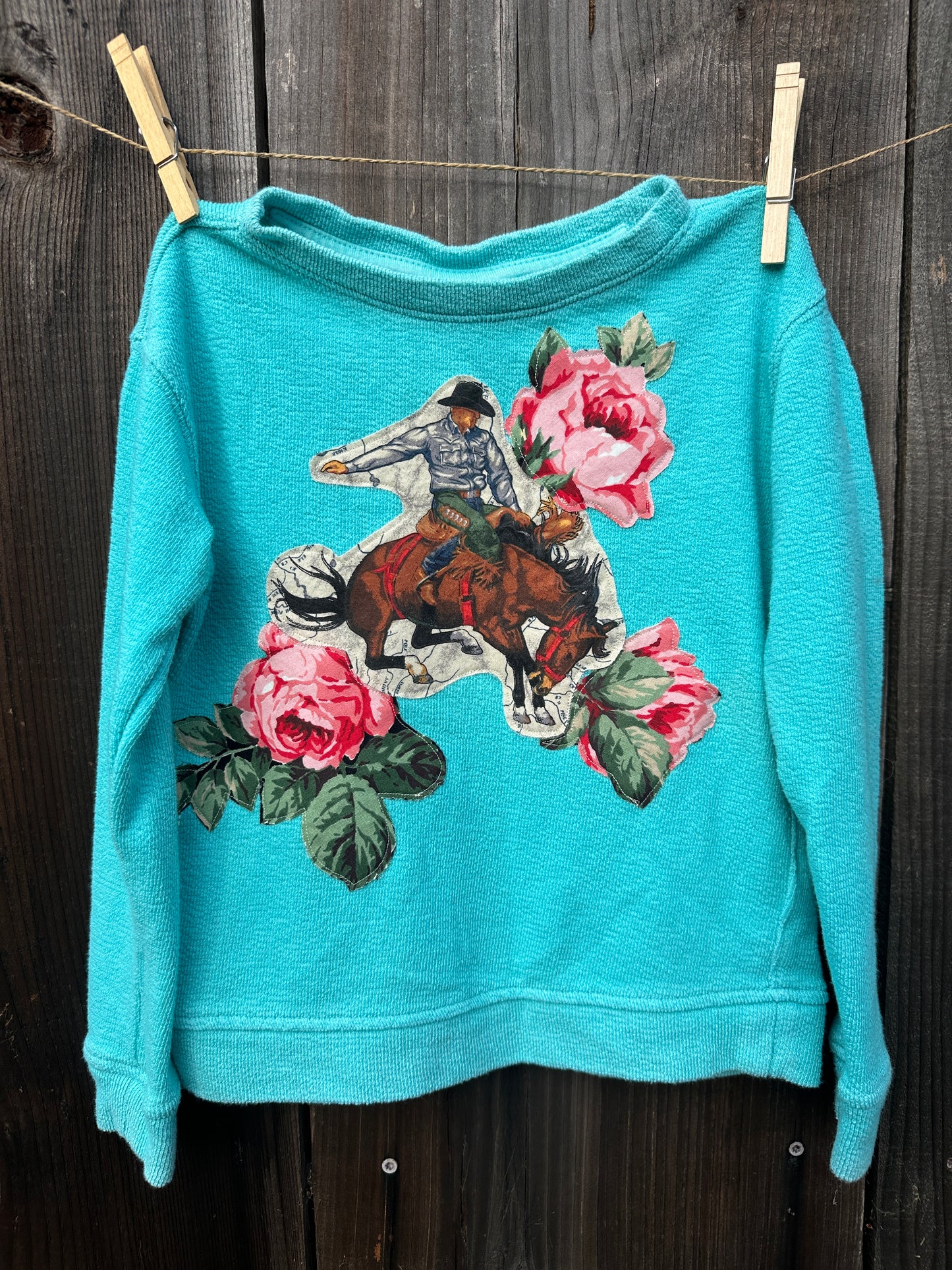 Turquoise Bronc and Roses, Size 5T