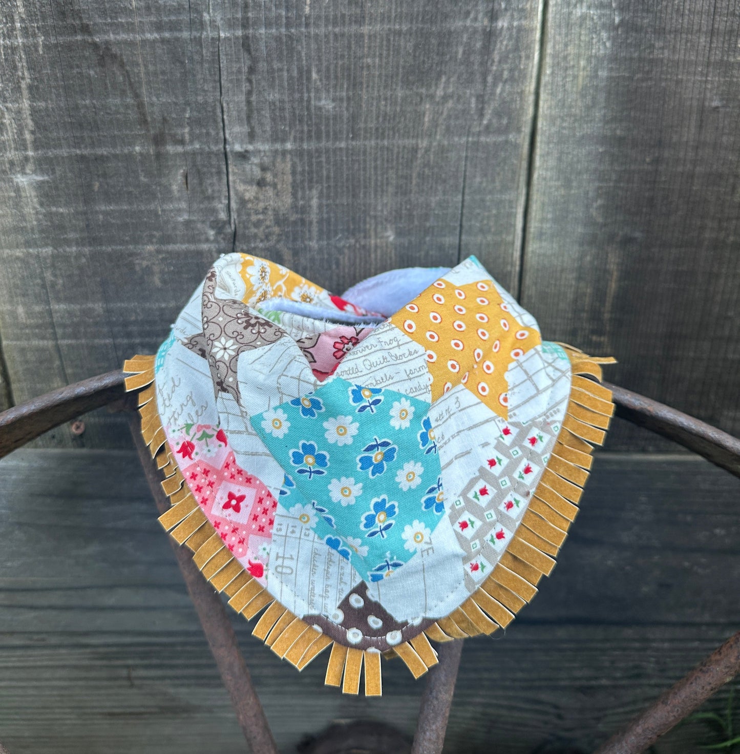 Bright Vintage Quilt Pattern Bib & Burp Cloth Set