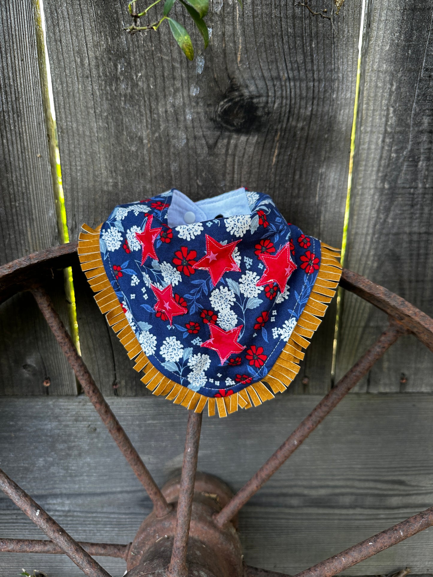 Stars on Floral Lightweight Fourth of July Buckaroo Baby Bib