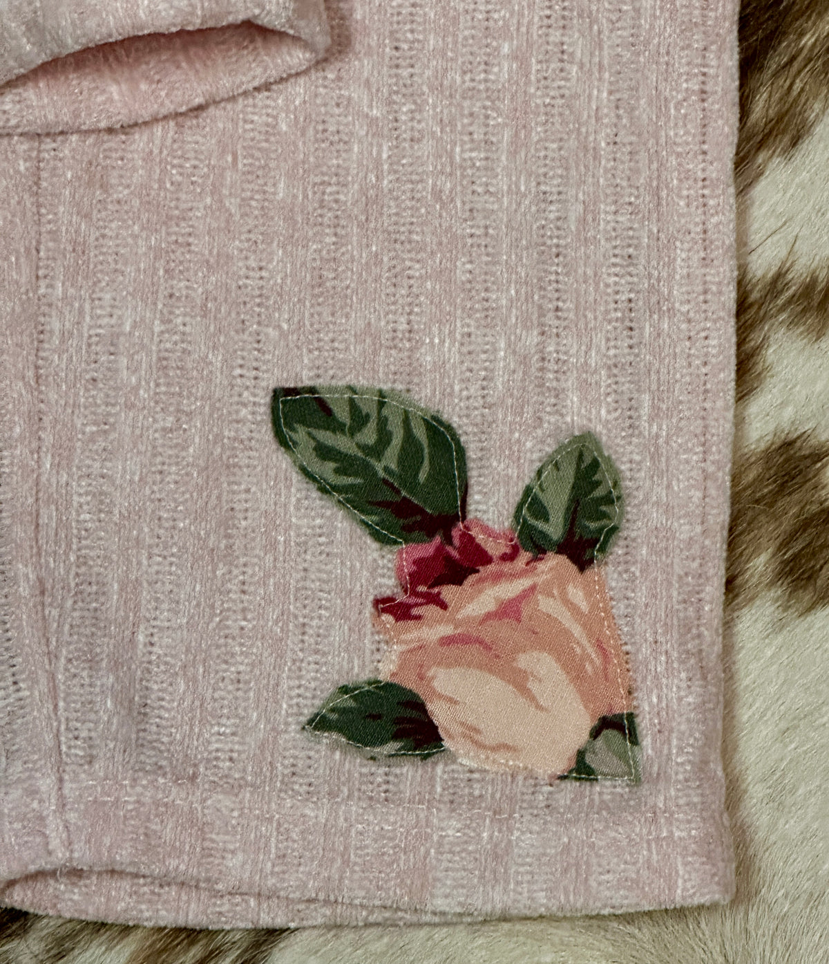 Light Pink Ribbed Chenille Rearing & Roses Set, Size 12-18 mons.