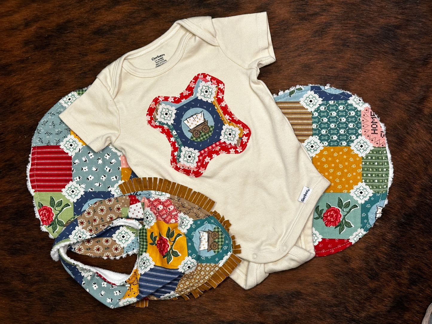 Frontier Bib, Burp Cloth & Onesie Set, Size 3-6 mons.