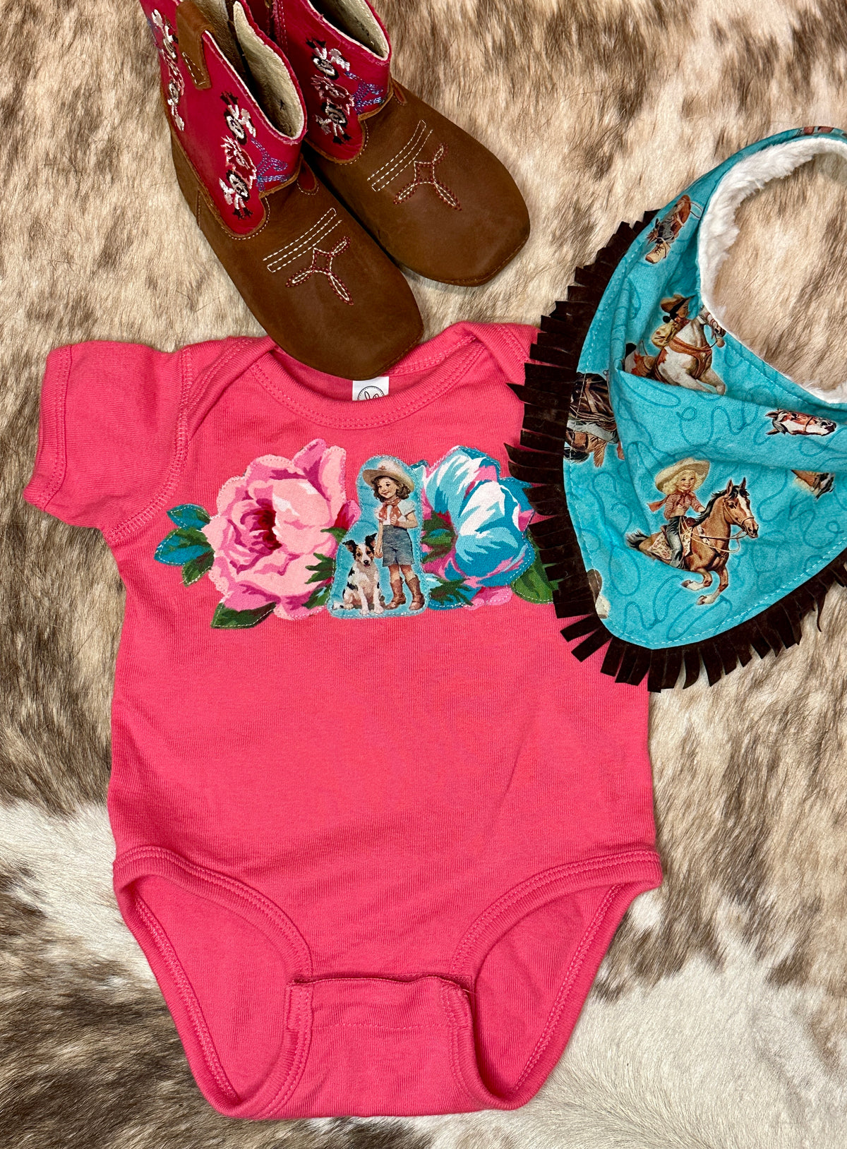 Turquoise Cowgirls & Roses Onesie and Bib Set, Size 6 mons.