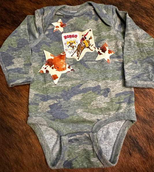 Vintage Rodeo Poster Long Sleeve Camo Onesie, Size 6 mons.