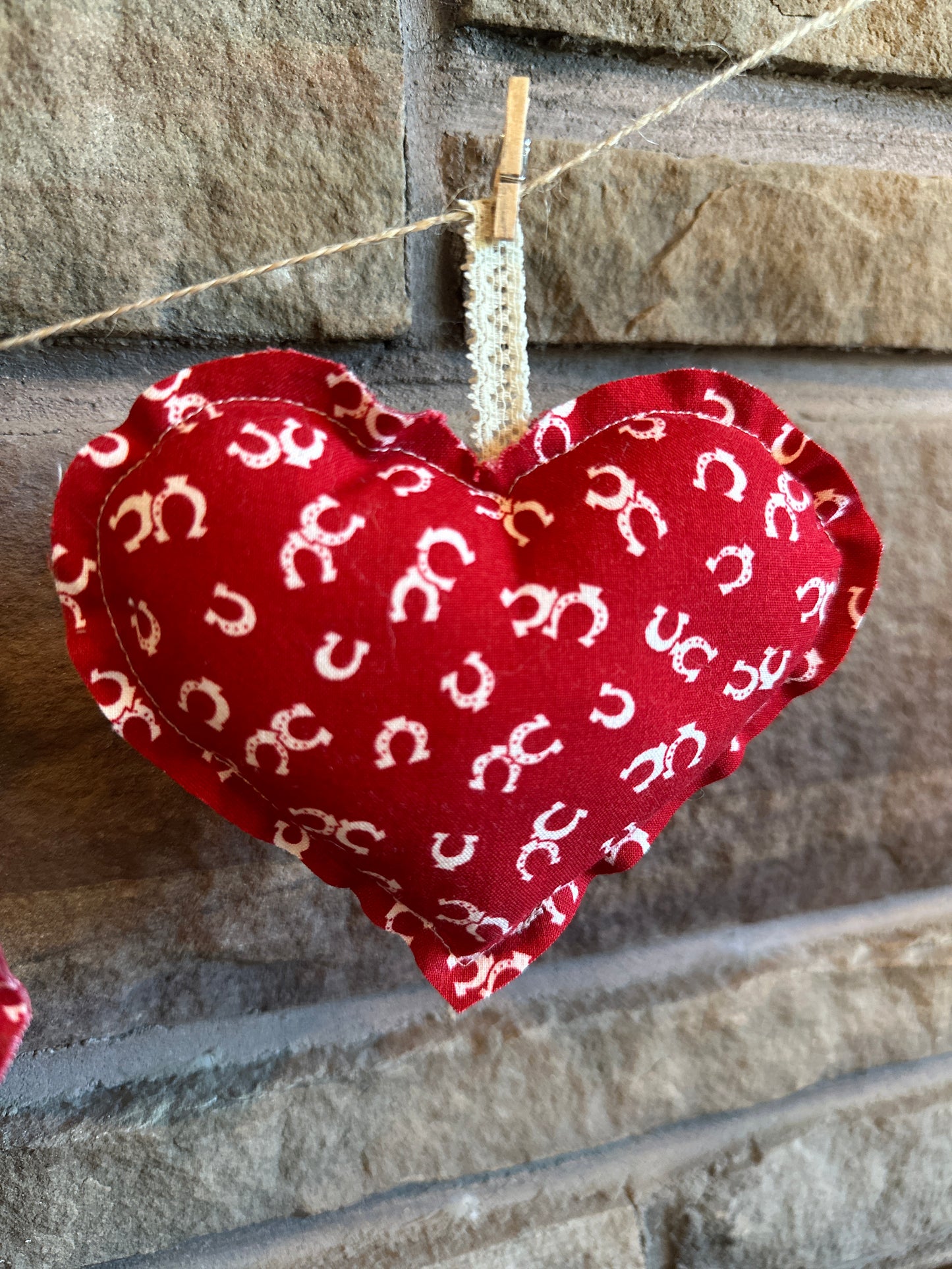 Red Hearts Horseshoe Print Garland