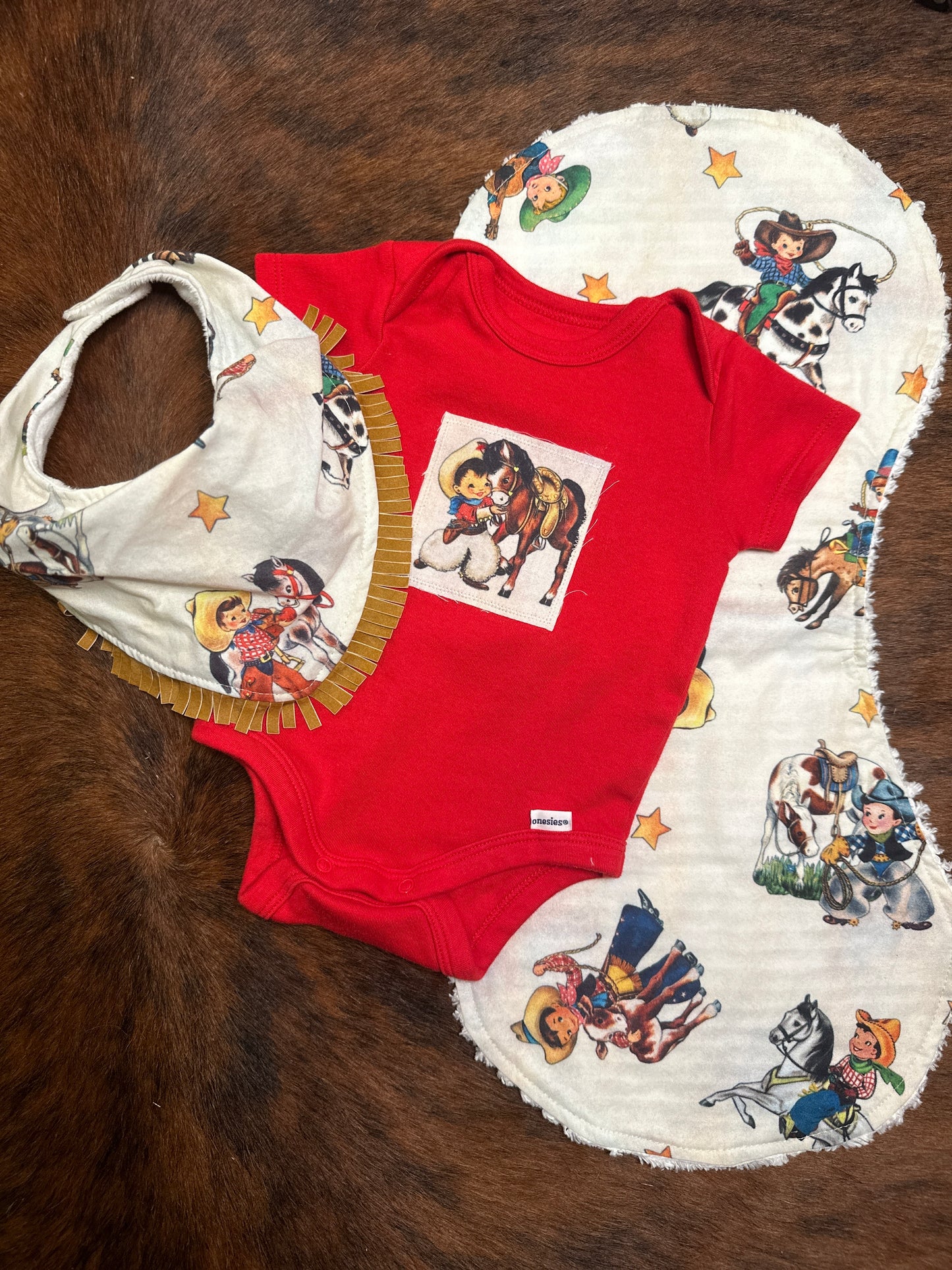 Vintage Cowboys on White Buckaroo Baby Bibs Gift Set #1, 0-3 mons.