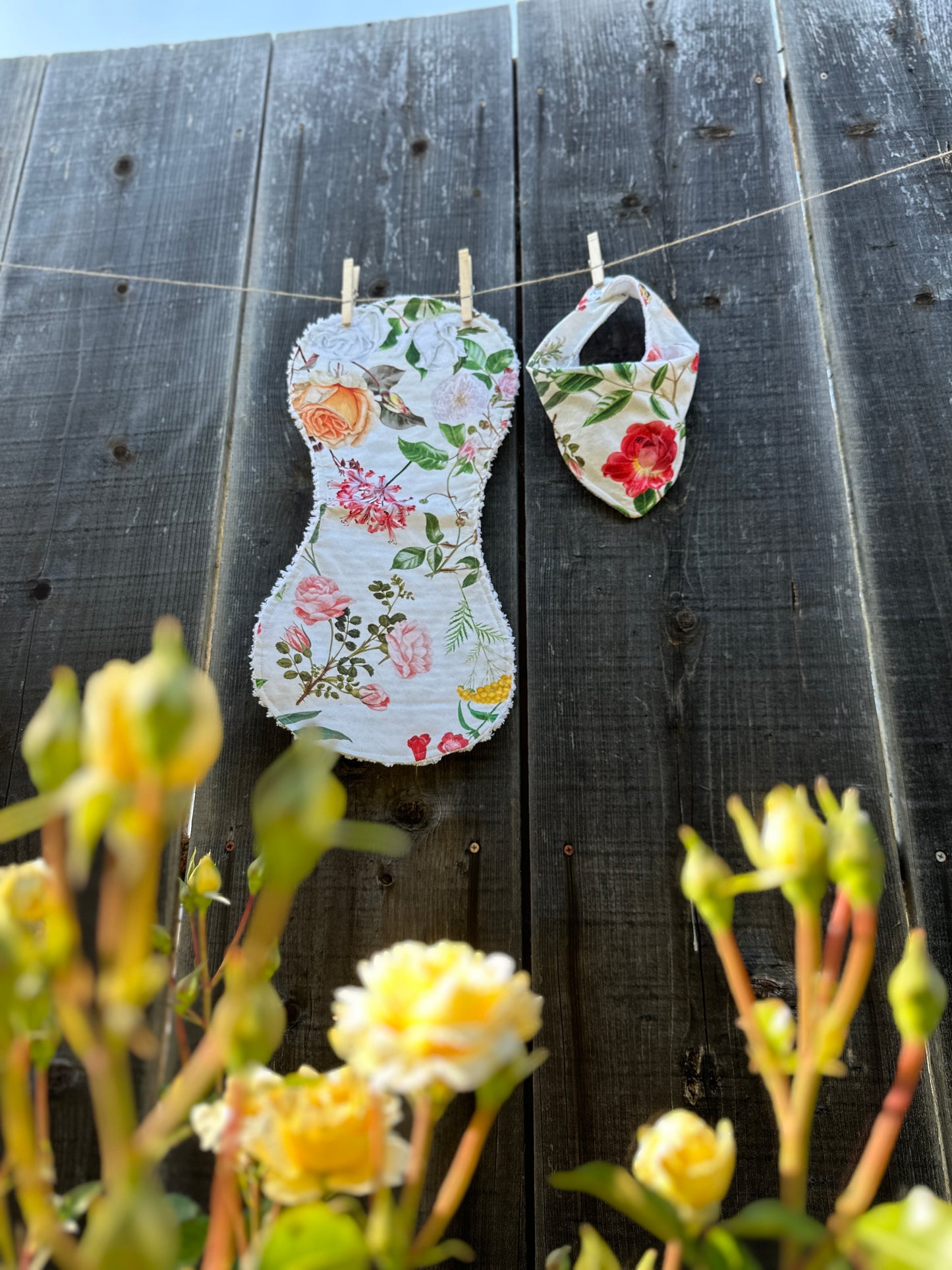 Botanical Floral Print Buckaroo Baby Bib/Burp Cloth Set