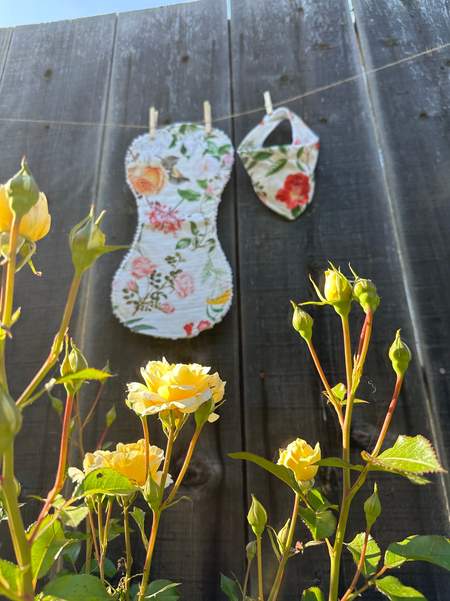 Botanical Floral Print Buckaroo Baby Bib/Burp Cloth Set