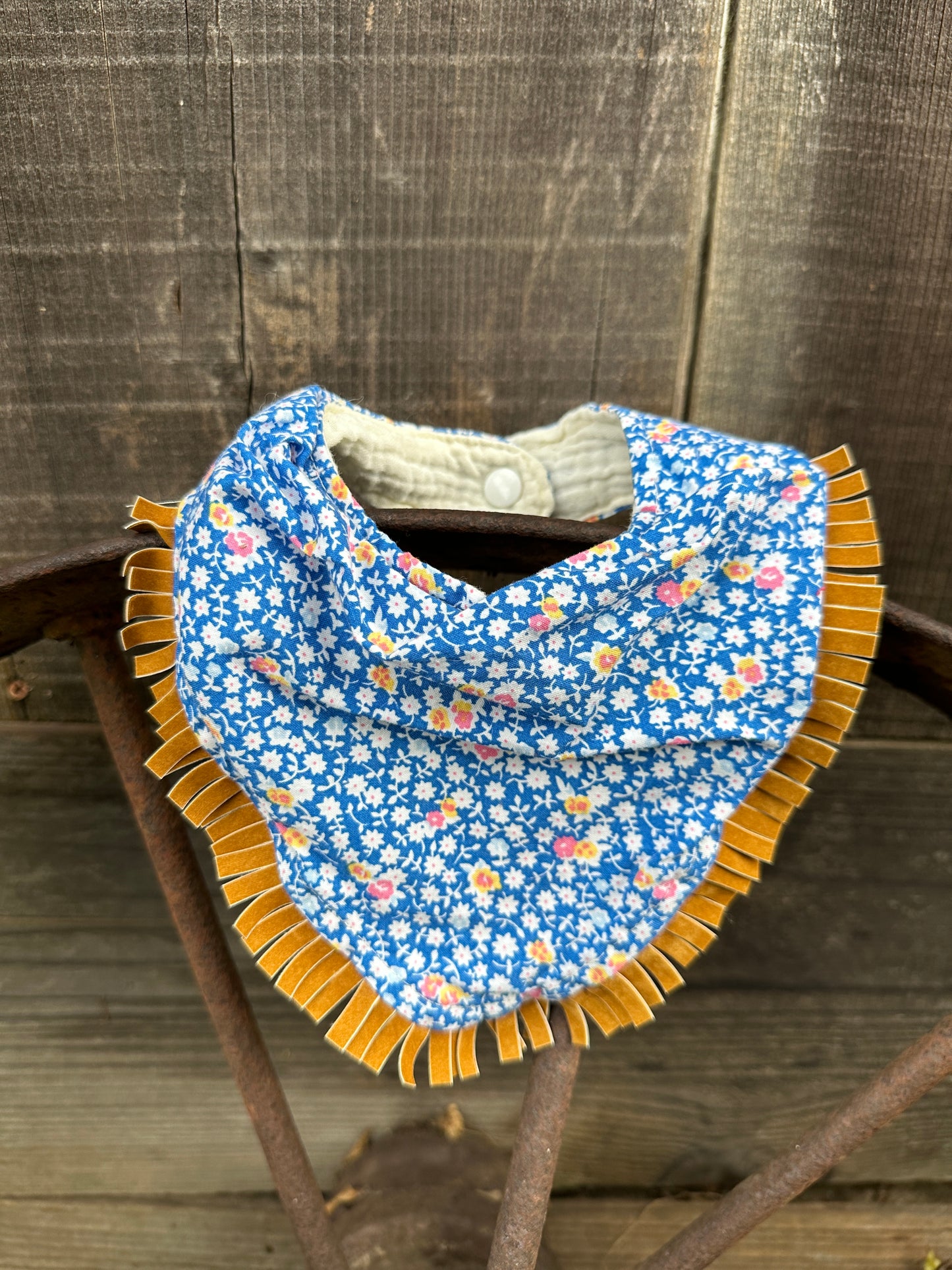 Blue Dainty Floral Buckaroo Baby Bib